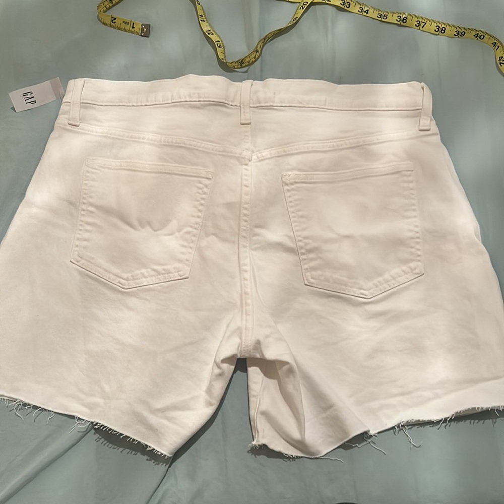 Gap shorts - Picture 4 of 5